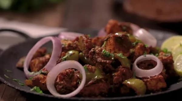 Classic Street Style Tawa Paneer